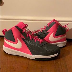 Girls Nike team hustle D 7!!